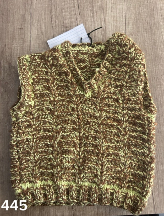 Sleeveless jumper