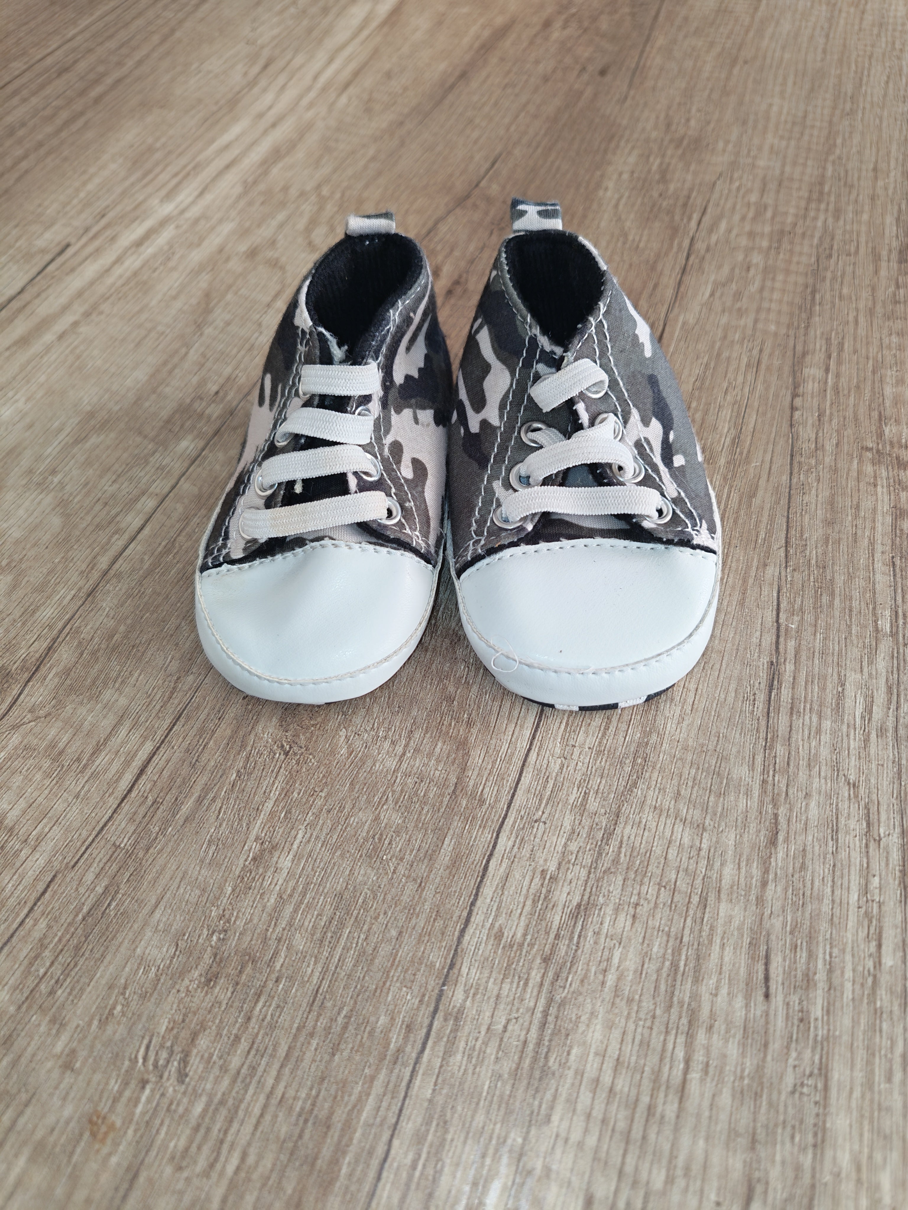 Baby shoe