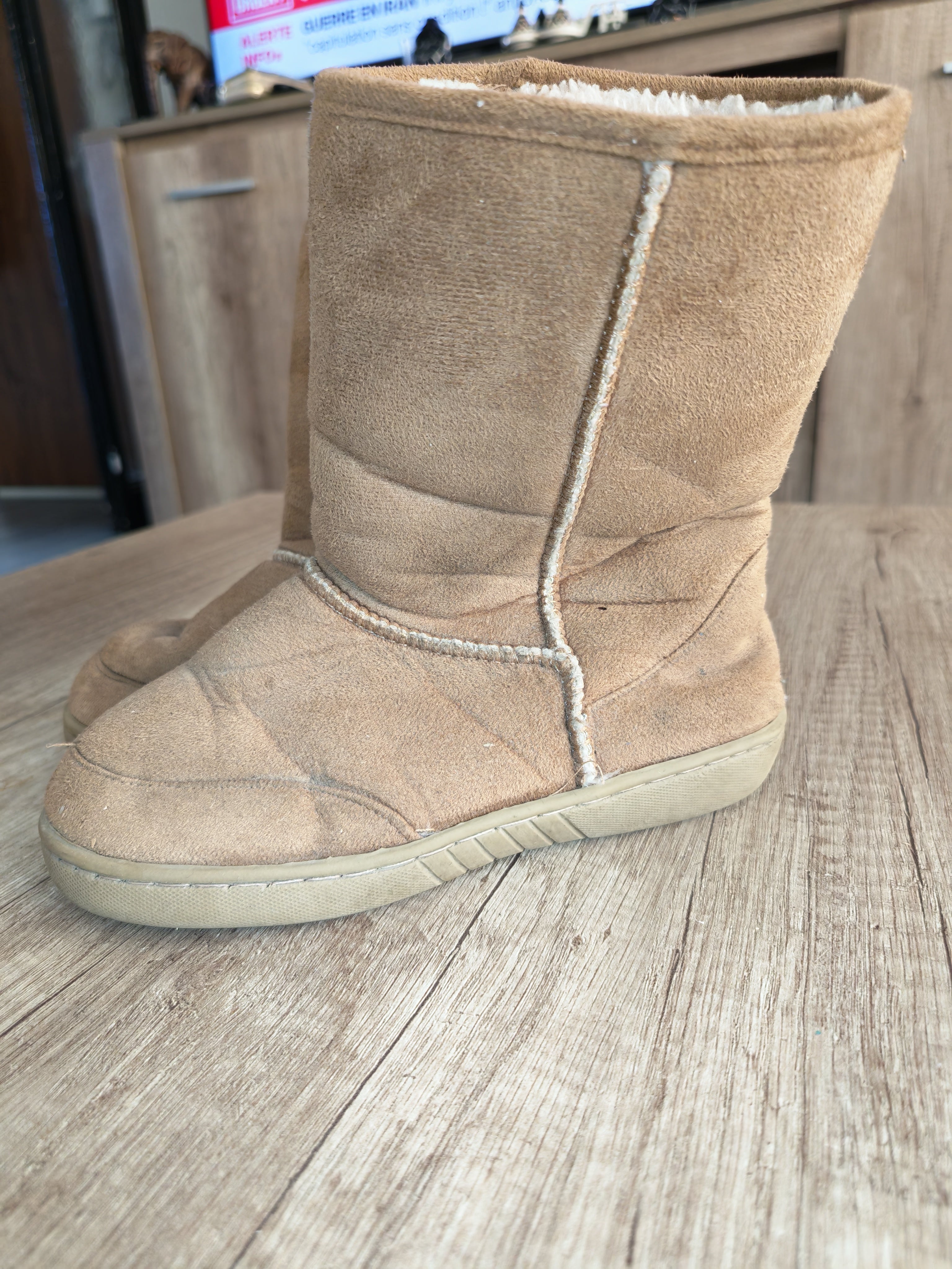Bottes fourrées taille 33