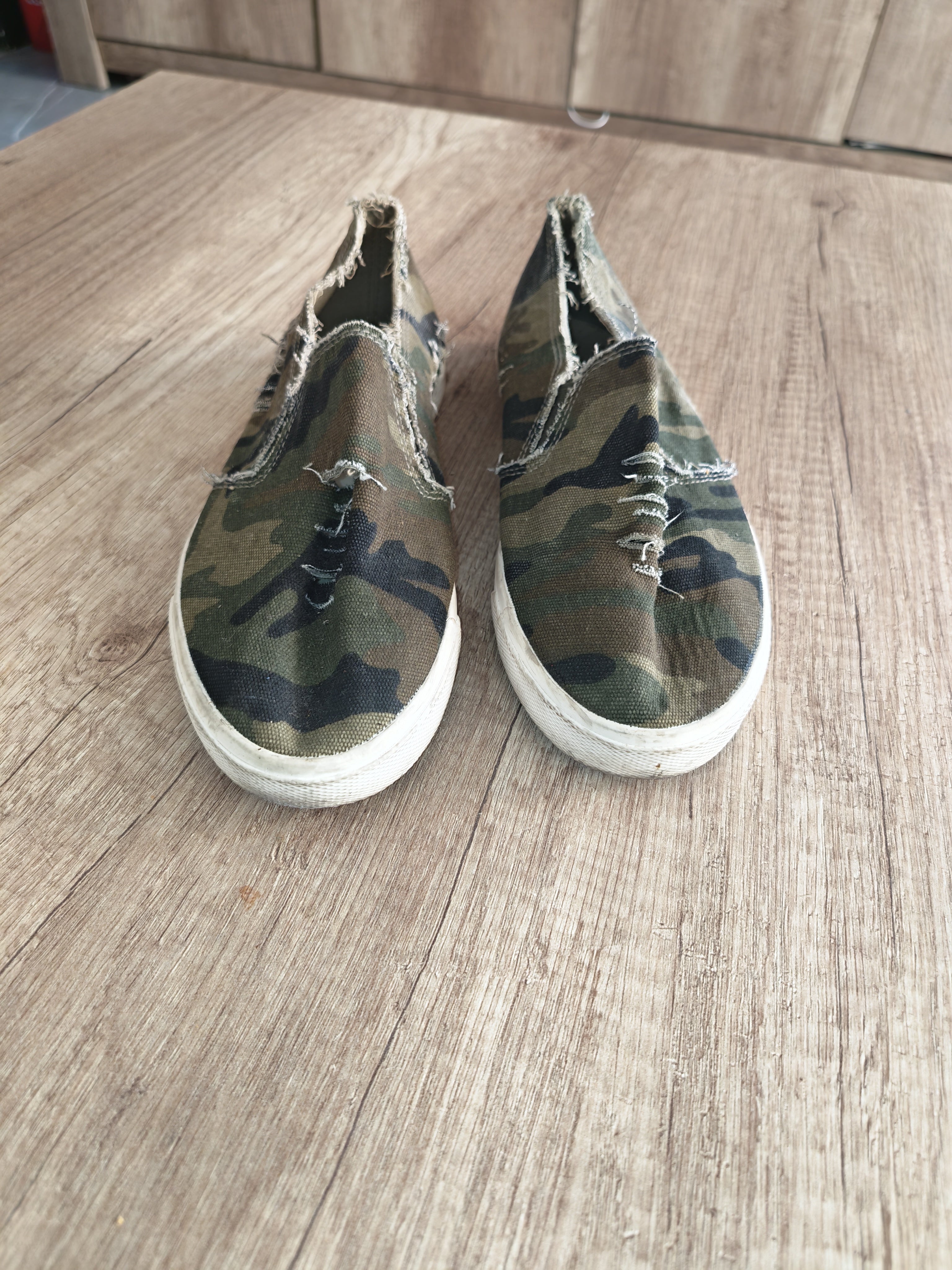 Military ballet flats