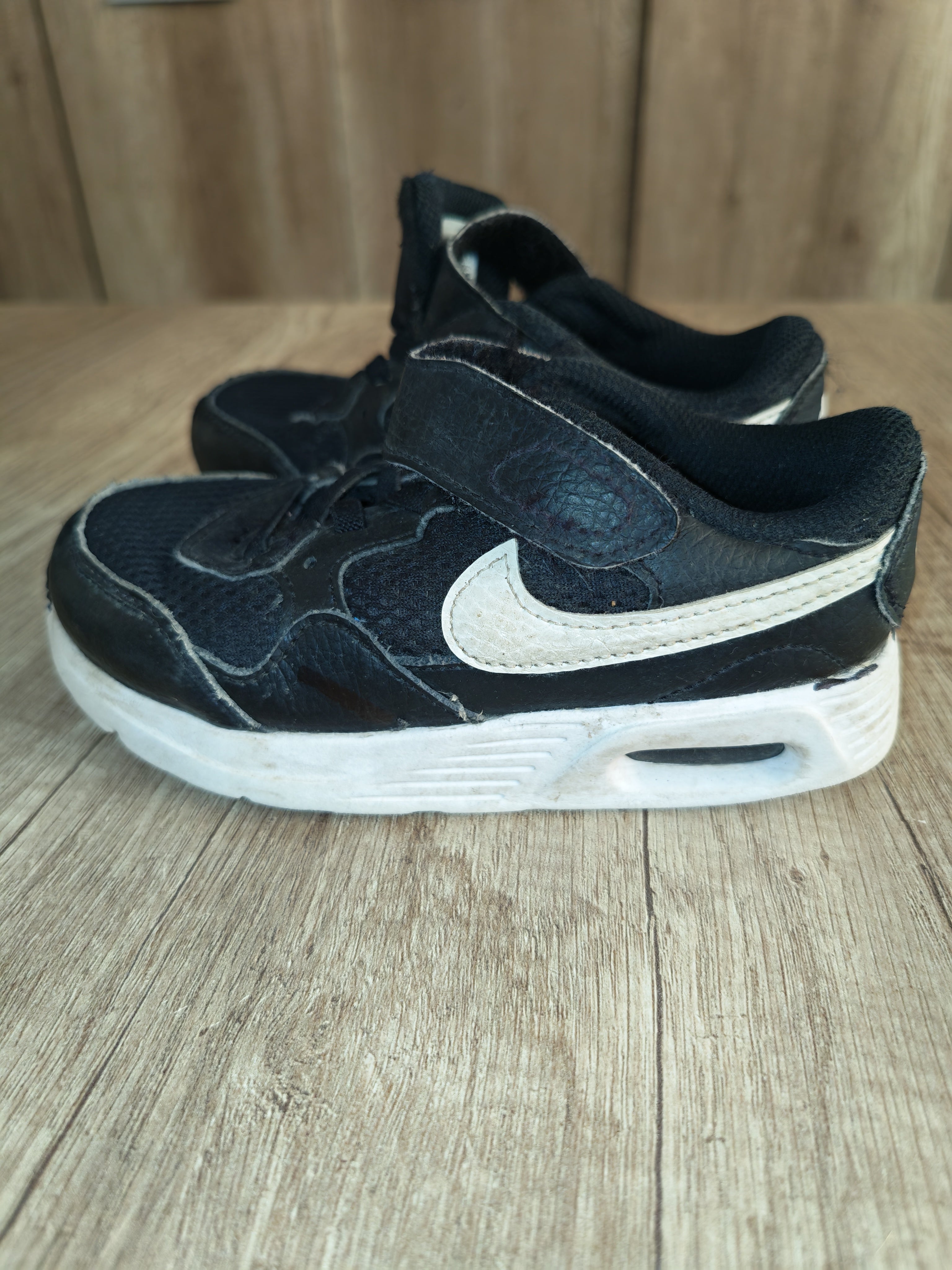 Basket Nike taille 27