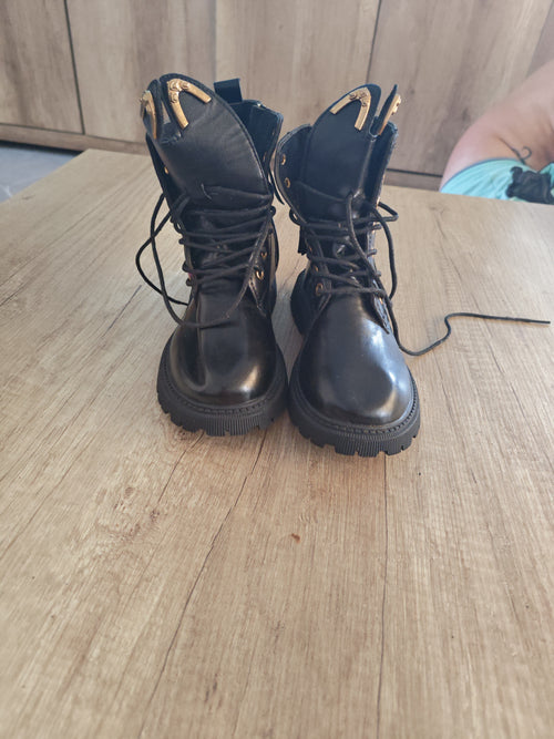 Ankle boots