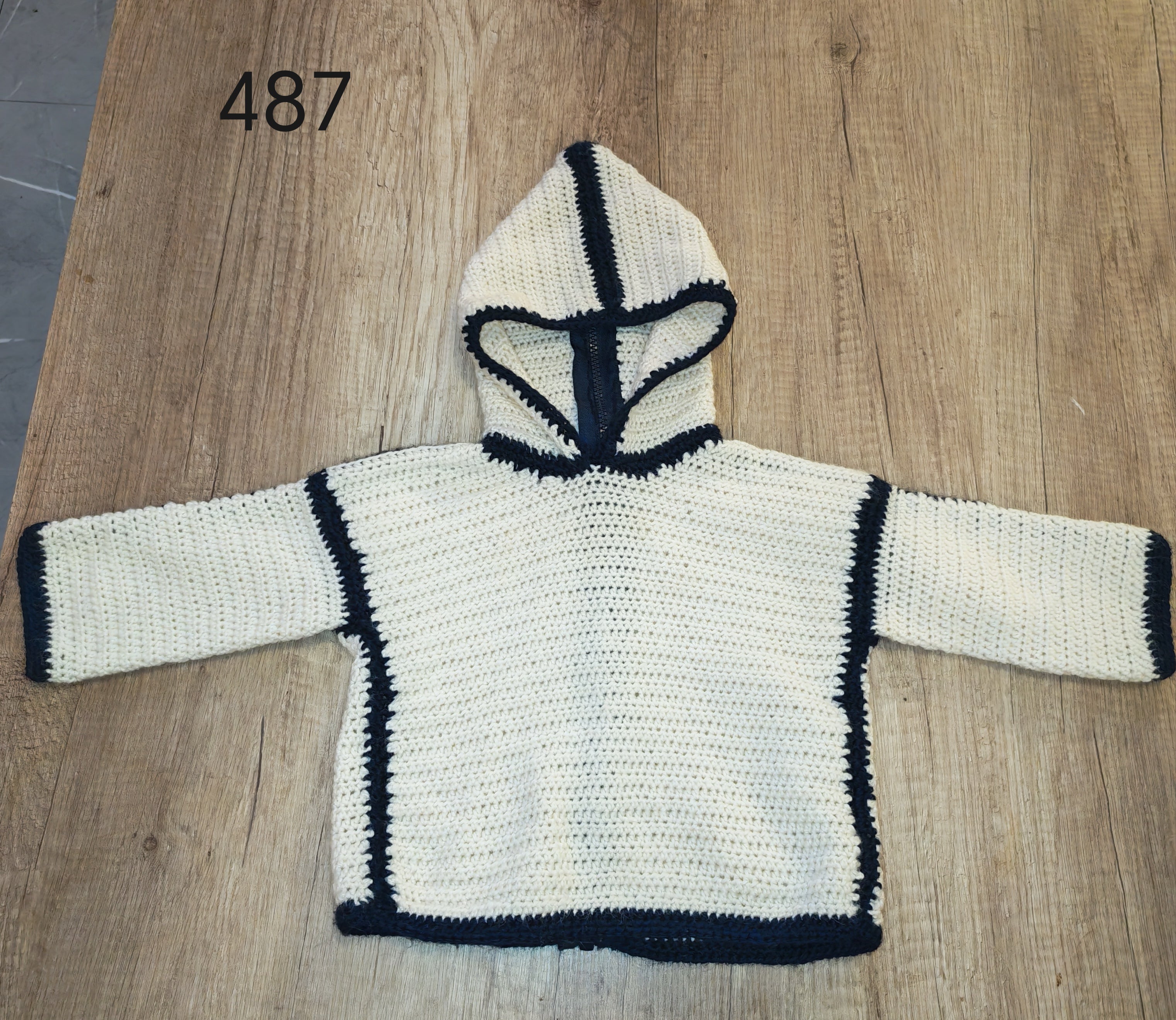 Joli pull enfants à capuche
