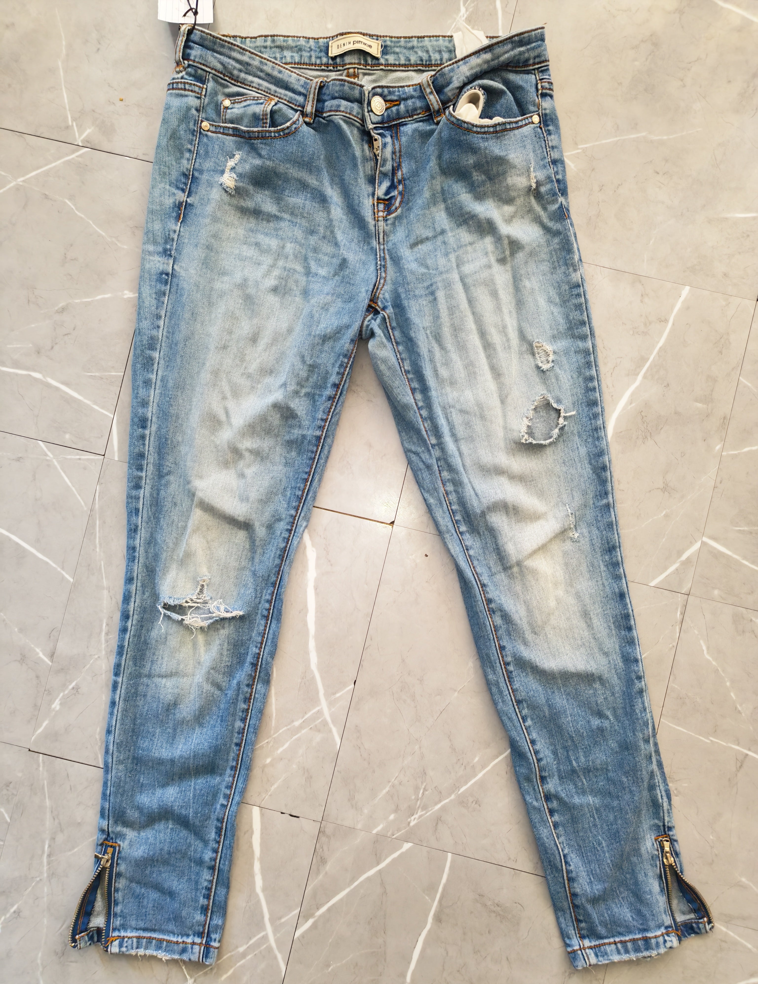 Jean pinky